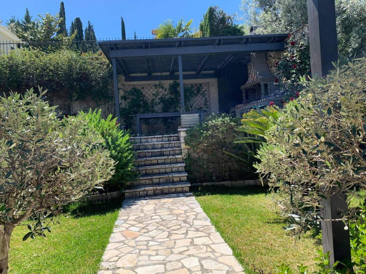 Villa Theosis Nikiana Buitenkant foto